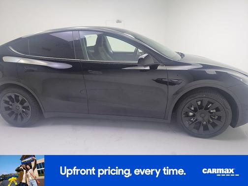 Black 2023 Tesla Model Y Long Range