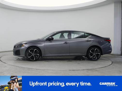 2023 Nissan Altima SR