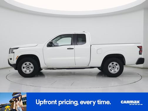 White 2022 Nissan Frontier S