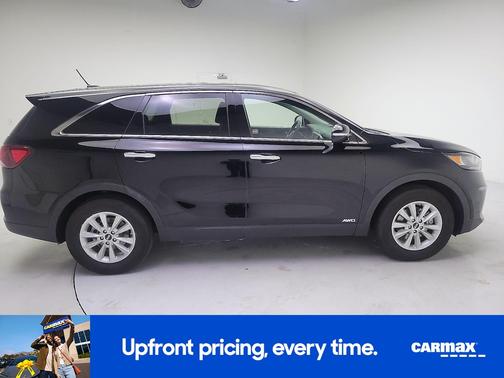 Black 2019 Kia Sorento LX