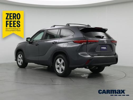 Gray 2023 Toyota Highlander LE