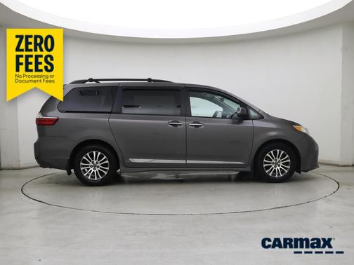 Gray 2018 Toyota Sienna XLE