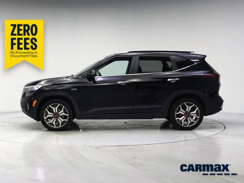 Black 2021 Kia Seltos SX