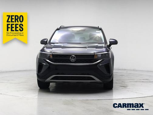 Gray 2023 Volkswagen Taos SE