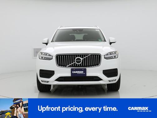 2020 Volvo XC90 T6 Momentum