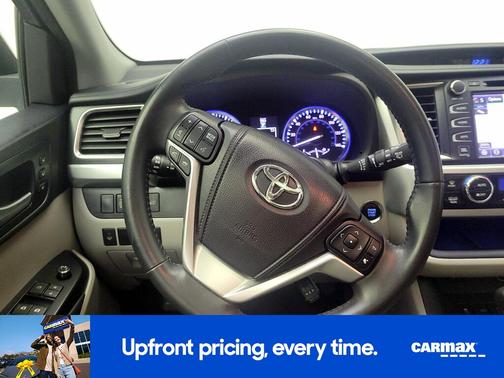 Silver 2014 Toyota Highlander Limited