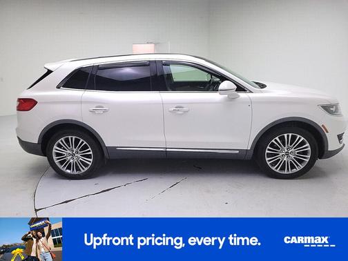 White 2017 Lincoln MKX Reserve