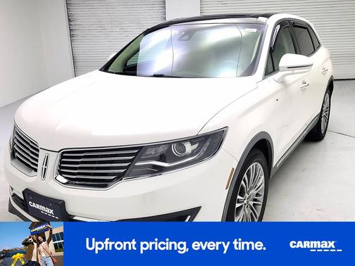 White 2017 Lincoln MKX Reserve