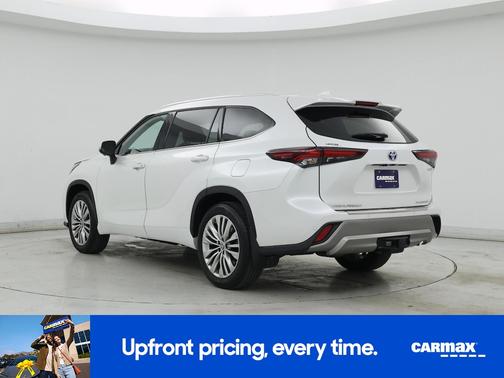 2024 Toyota Highlander Hybrid Platinum