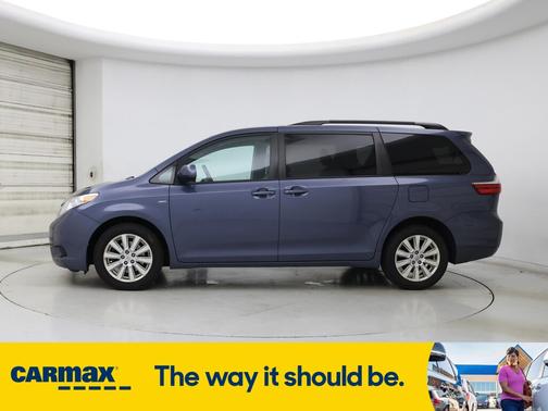 2017 Toyota Sienna LE