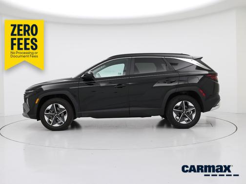 Black 2025 Hyundai TUCSON SEL