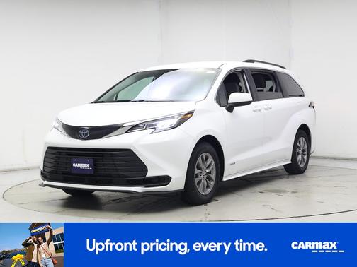 2021 Toyota Sienna LE