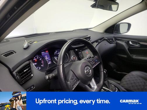 2022 Nissan Rogue Sport SV