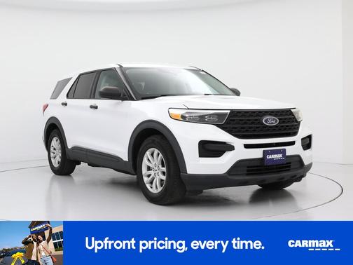 White 2021 Ford Explorer