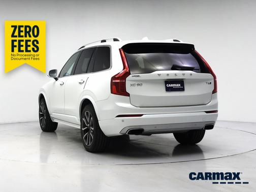 White 2016 Volvo XC90 T6 Momentum