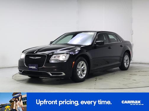 2023 Chrysler 300 Touring