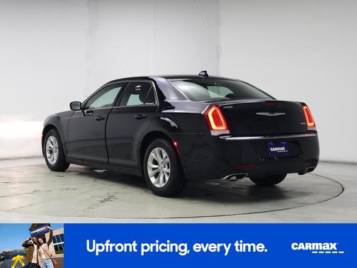 2023 Chrysler 300 Touring