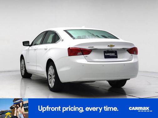 White 2017 Chevrolet Impala LT