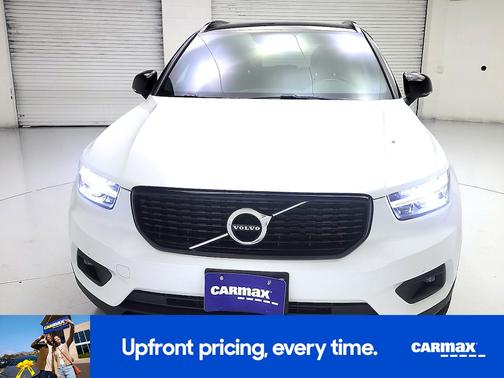 2021 Volvo XC40 T5 R-Design