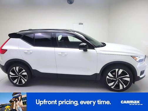 2021 Volvo XC40 T5 R-Design