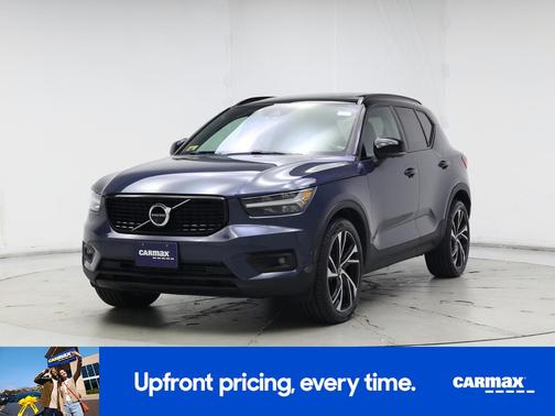 2022 Volvo XC40 T5 R-Design