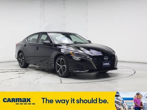 2023 Nissan Altima SR