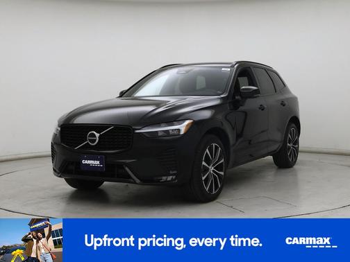 2023 Volvo XC60 B5 Plus Dark Theme