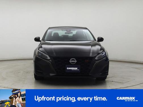 Black 2023 Nissan Altima SR