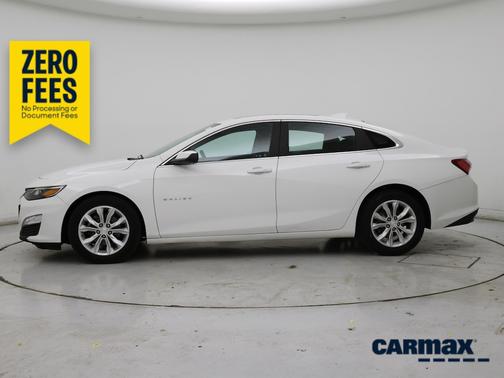 White 2019 Chevrolet Malibu LT