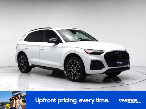 White 2022 Audi SQ5 Premium Plus