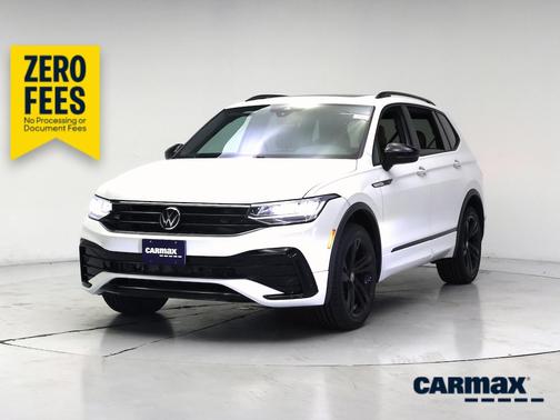 White 2024 Volkswagen Tiguan SE R-Line Black