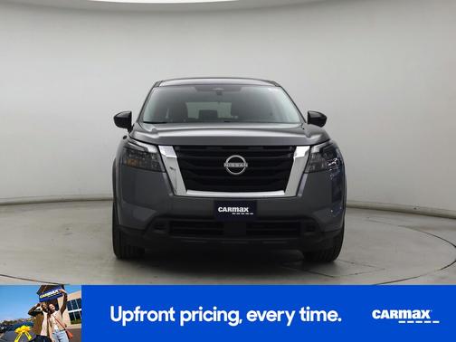 2024 Nissan Pathfinder S