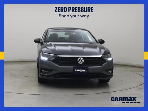 Gray 2019 Volkswagen Jetta R-Line
