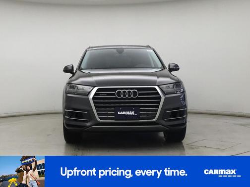 Gray 2019 Audi Q7 Prestige