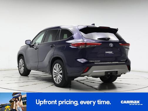 2022 Toyota Highlander Hybrid Platinum