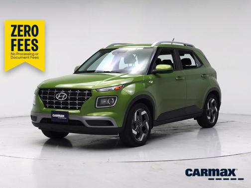 Green 2023 Hyundai VENUE SEL