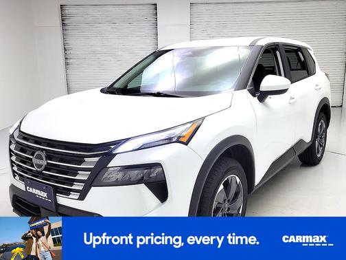 White 2025 Nissan Rogue SV
