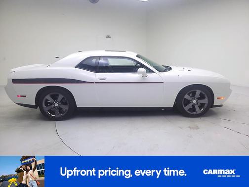 White 2014 Dodge Challenger R/T Plus