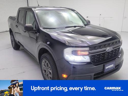 Black 2022 Ford Maverick XLT