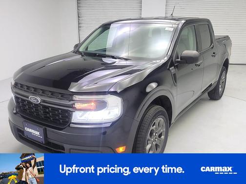 Black 2022 Ford Maverick XLT