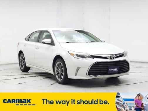 2016 Toyota Avalon XLE
