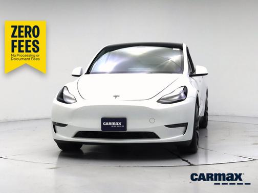 White 2024 Tesla Model Y Performance