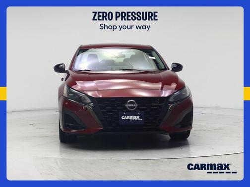 Red 2023 Nissan Altima SR