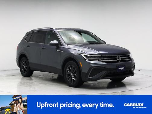 Gray 2022 Volkswagen Tiguan SE