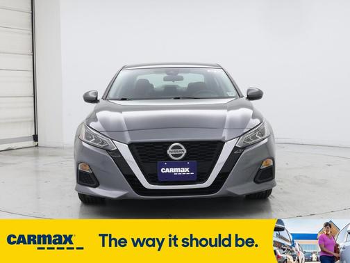 2022 Nissan Altima SV