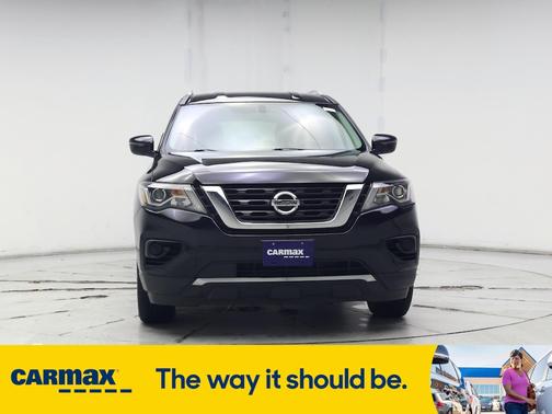 2020 Nissan Pathfinder S