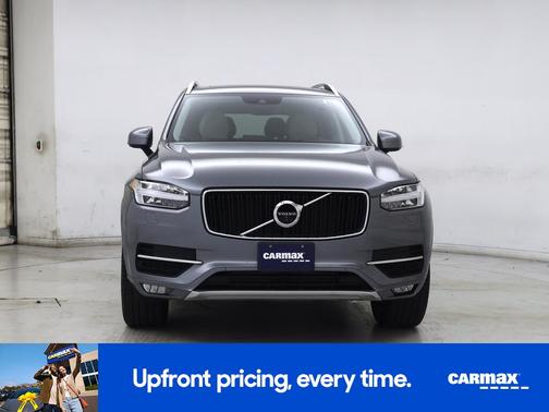 2017 Volvo XC90 T6 Momentum