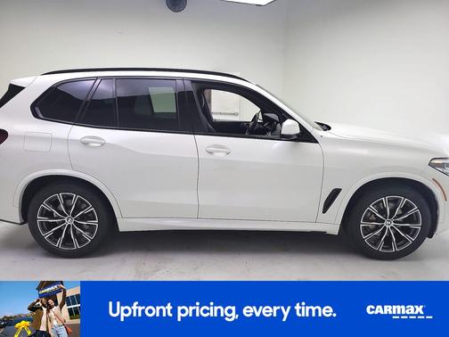 White 2023 BMW X5 xDrive40i