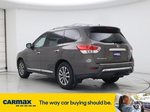 2016 Nissan Pathfinder SL