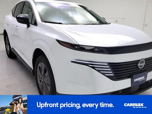 White 2025 Nissan Murano SL